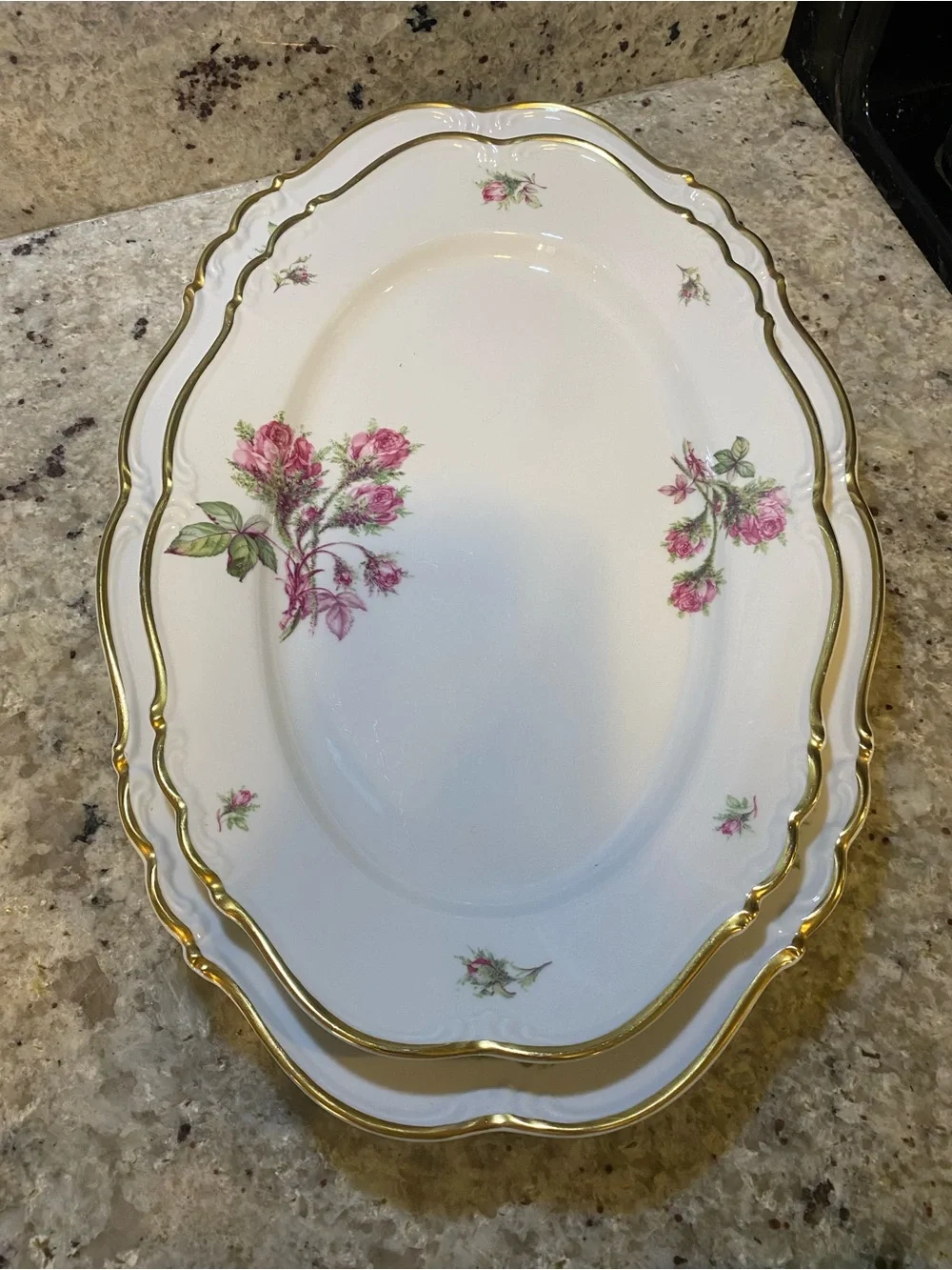 EDELSTEIN MARIA THERESIA MOSS ROSE 13" & 15” OVAL PLATTER Set SCALLOP~GOLD TRIM - Picture 1 of 4